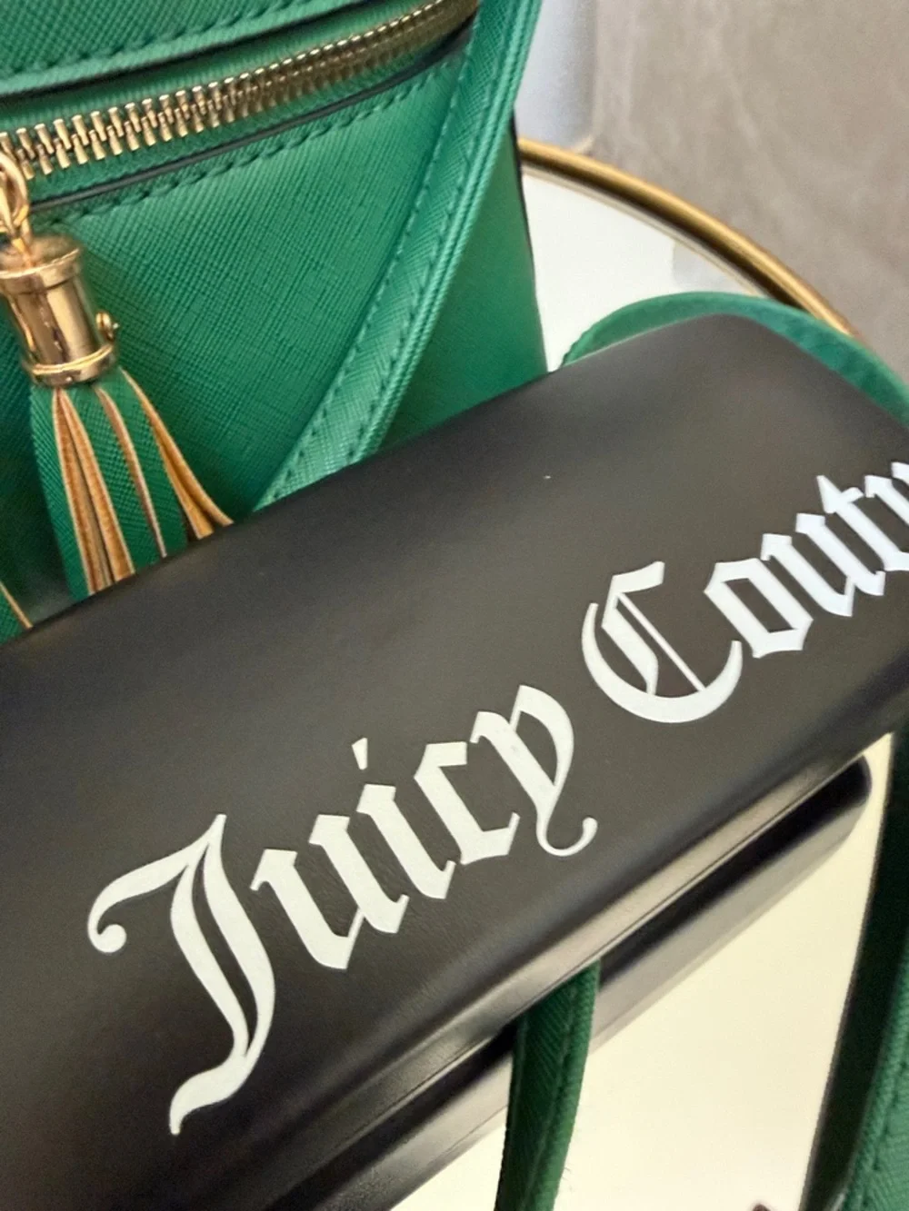 Juicy Couture Green Sunglasses JU 632gs Crossbody Bag Gold Bee Tassel Accent - Picture 2 of 9